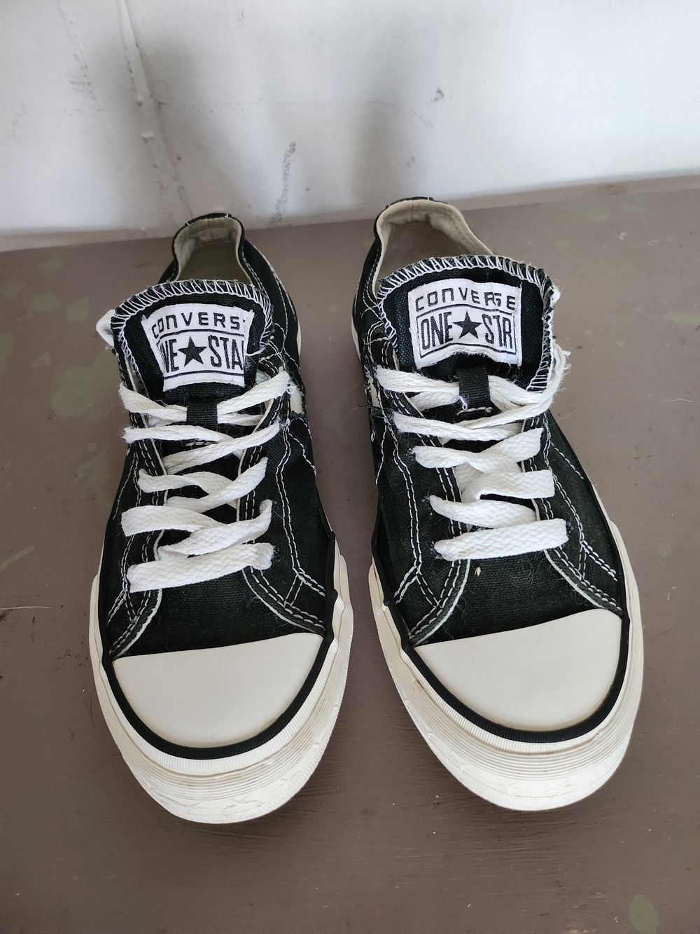 Converse One Star Woman Size 6.5  Black Low-Top Sneakers
